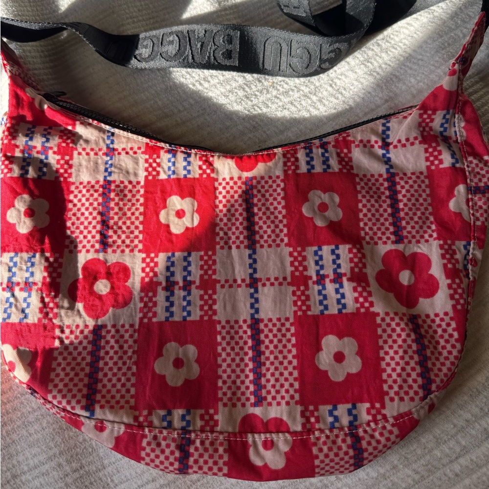 BAGGU x Sandy Liang Medium Crescent Bag - Picture 3 of 5